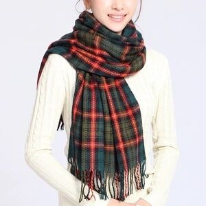 Dark Green Red Plaid Rectangle Fringe Scarf New